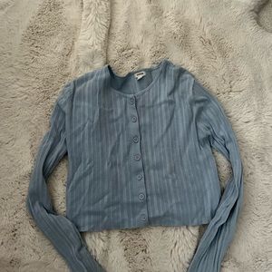 Blue cropped button up